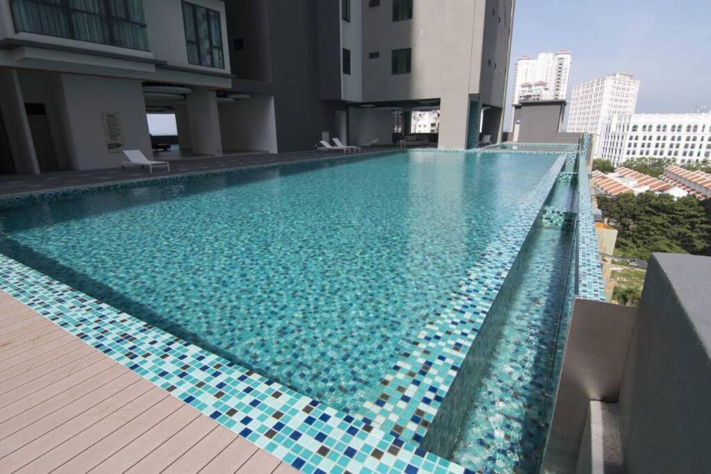 Jazz 313 Cosy 2-Bedroom Suite With Pool & Seaview Bagan Jermal المظهر الخارجي الصورة